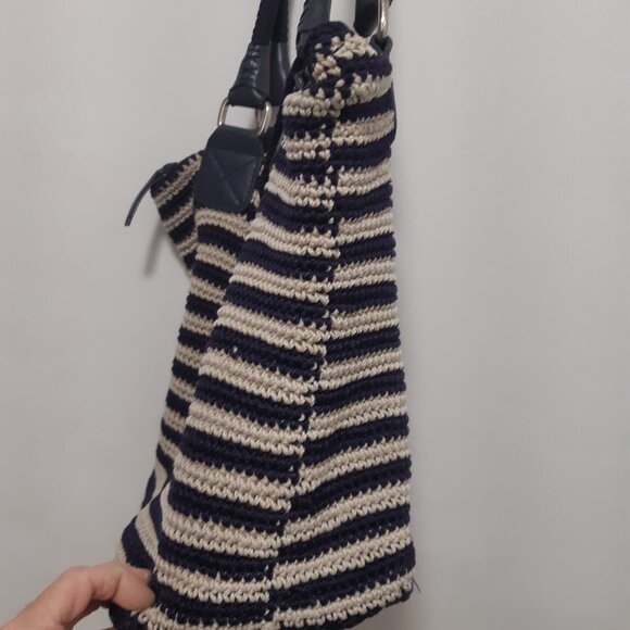 The Sak - crocheted purse handbag - Navy and beige - Picture 3 of 15